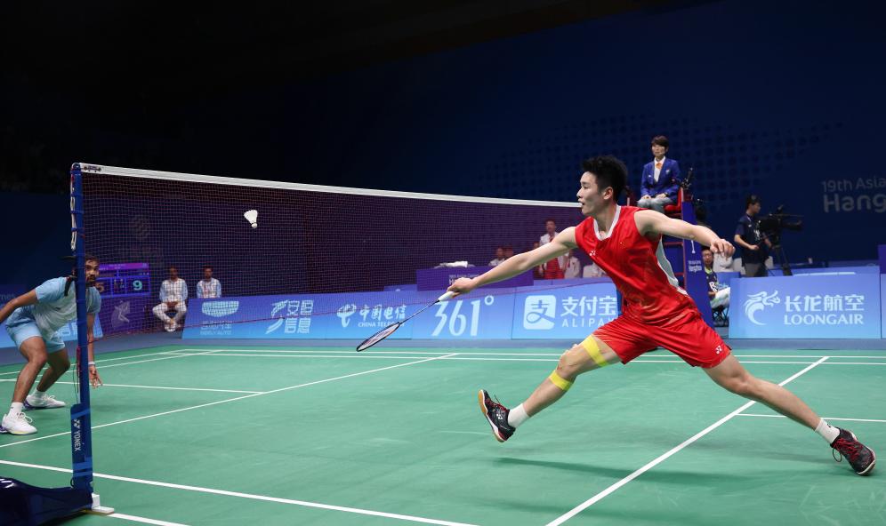 国羽毛球在 国羽毛球在