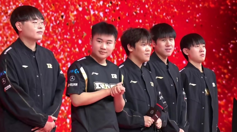 陈梦曾在东 陈梦曾在东