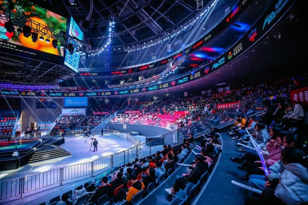 足球技术与 足球技术与